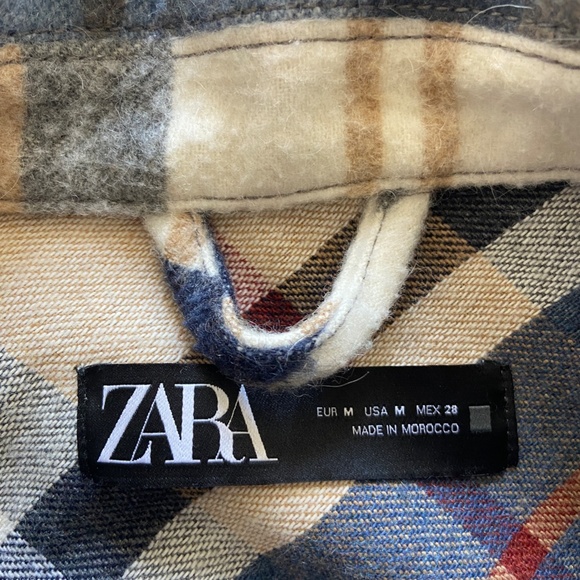 Zara Coat - Picture 2 of 2